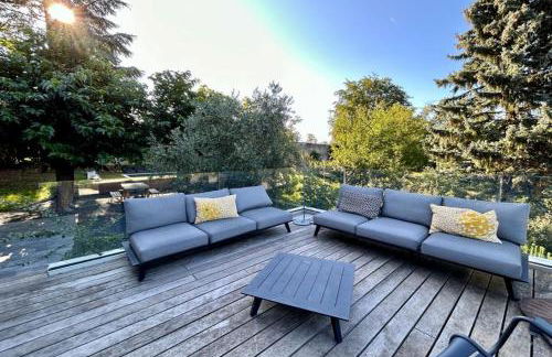 Les Muriers - Stunning wooden modern house - Photo 5