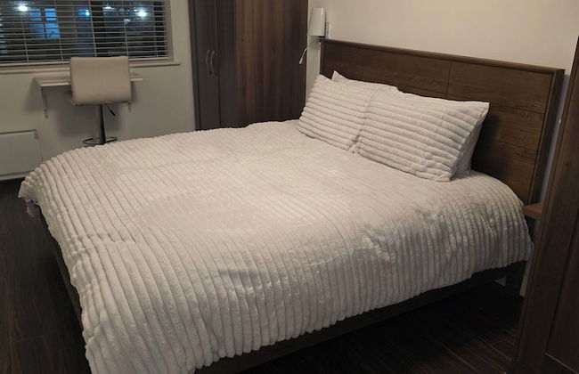 Free Private Transport From Any Dublin Port - Photo 2