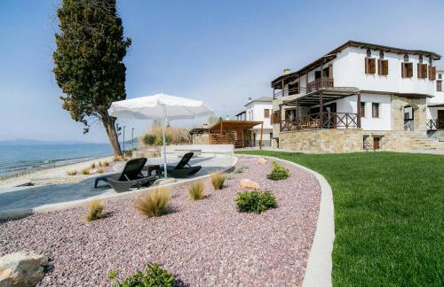 Mermaid Beachfront Villa - Photo 21