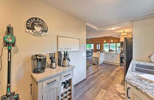 Boat Dock and Backyard Rock River Retreat - Foto 10