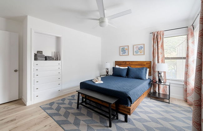 The Oak King Bed Huge Backyard - Foto 29