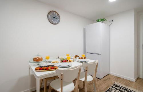 HostWise - Modern Flat with a Suite - Foto 24