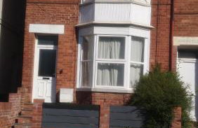 Quiet self contained studio flat near town centre and university - Foto 2