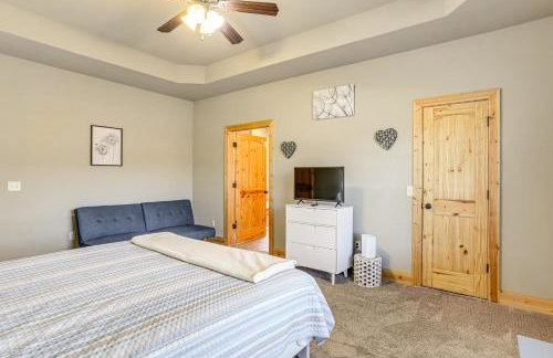 Fish the White River! Sleek Family Home in Flippin - Foto 16