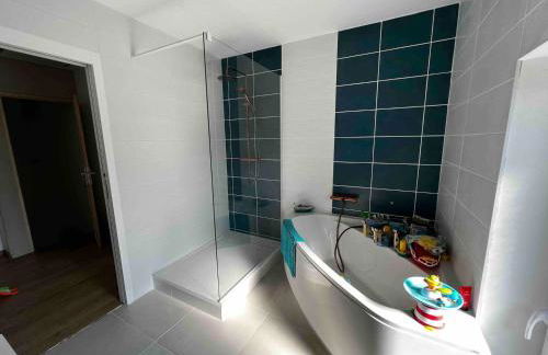 Agréable maison rénovée, en ville et au calme ! - Photo 16