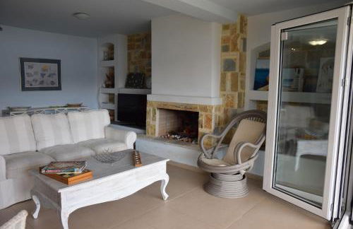 Skorponeria beachfront house - Foto 34