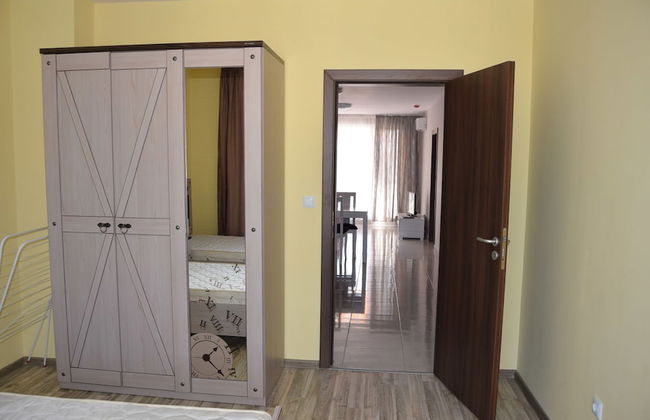 Admiral Plaza Apartments - Foto 11