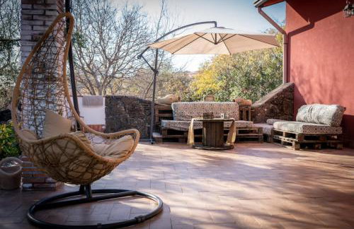 " il Rifugio di Aitna " - Foto 1