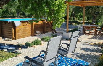 Trullo Serenità Retreat with relaxing pool area - Foto 35
