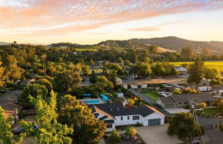 Luxe, Pool, Spa, Fire Pit, Game Room, Piano Sonoma Pool Retreat by Avantstay - Foto 106