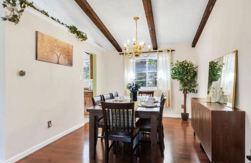 6BD Near DT - BBQ Grill, Games & Football Fun - Photo 15