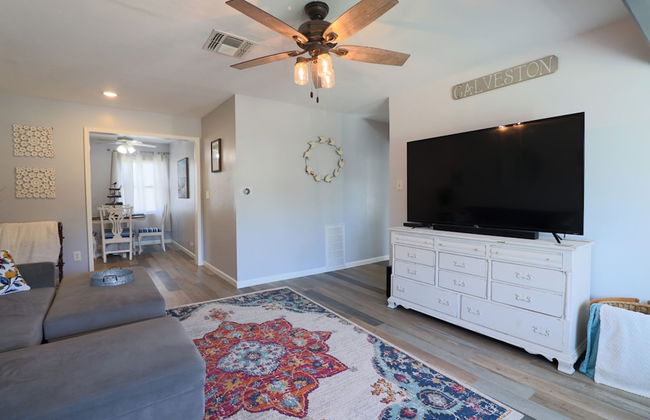 One-of-a-kind Home Near Moody Gardens - Foto 32