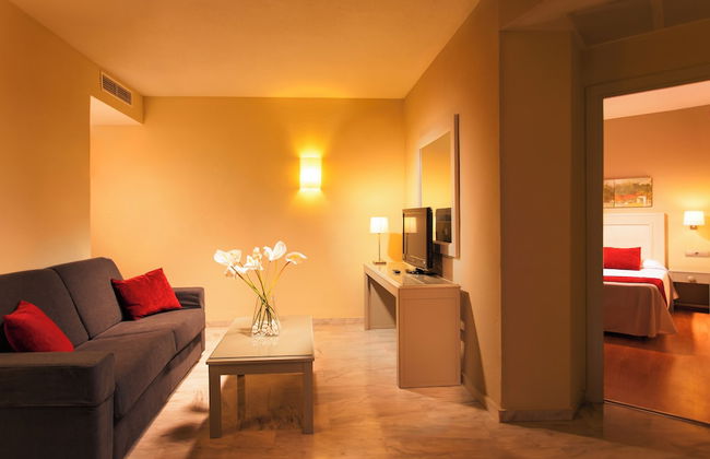 Ona Marinas de Nerja Spa Resort - Photo 15