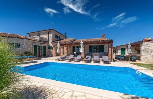 Mediterrane Villa mit Privatpool, Grill, Tischtennis und unweit des Radwegs Parenzana - Foto 1