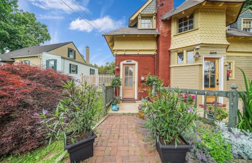 Luxury Loft in Historic Carriage House - Foto 1