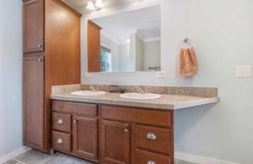 Lakefront Retreat w Dock Boat Rental and Views - Foto 18