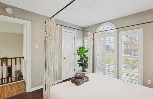 Luxury 5BR Getaway w Pool Hot Tub & Cinema - Foto 27