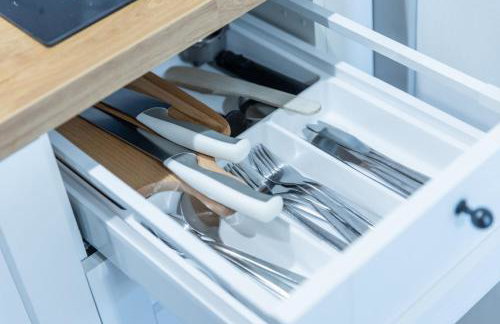 SOLAR Apartments I Stare Miasto 10min I Parking Free I Winda I Balkon - Photo 33