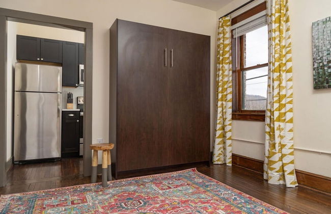 Luxury Multi-unit Historic Building Near Downtown - Photo 7