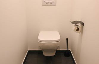 Dans résidence neuve LE SNOW ROC sur les pistes, appartement 8 personnes 2 chambres et coin montagne avec Terrasse WIFI et SAUNA - Photo 14