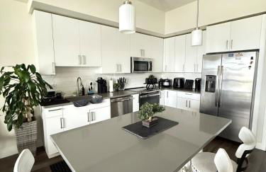 Edgewater Luxe 1BR - Foto 13