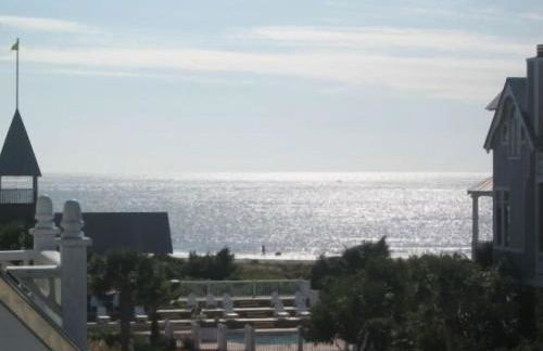 Centennial Coast Cottage - with Heated pool - Foto 11