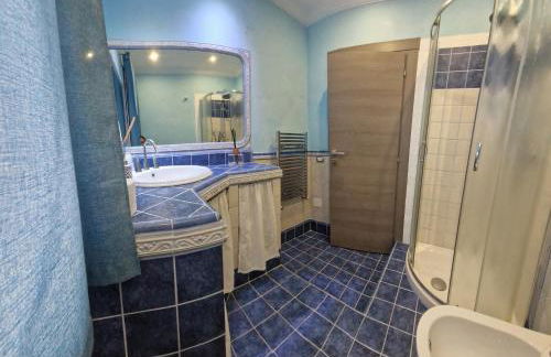 La rosa dell'Etna - Foto 14