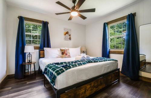 Fox&Hound Cabin: Cold Plunge, Sauna, Hot Tub, Dogs - Foto 48