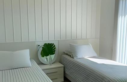 Casa super Charmosa em condomínio na praia - Foto 10