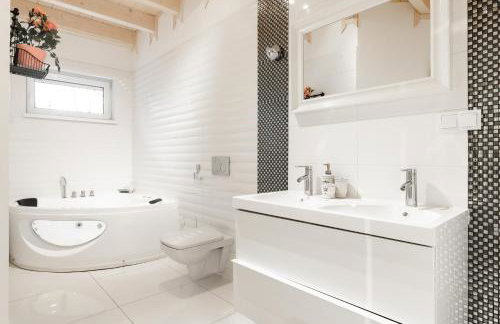 Babiogórska Perełka w skandynawskim stylu z sauną i kominkiem - Foto 7