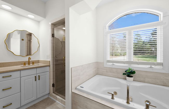 Knotty Pines by Avantstay Lake Views Renovated - Foto 31