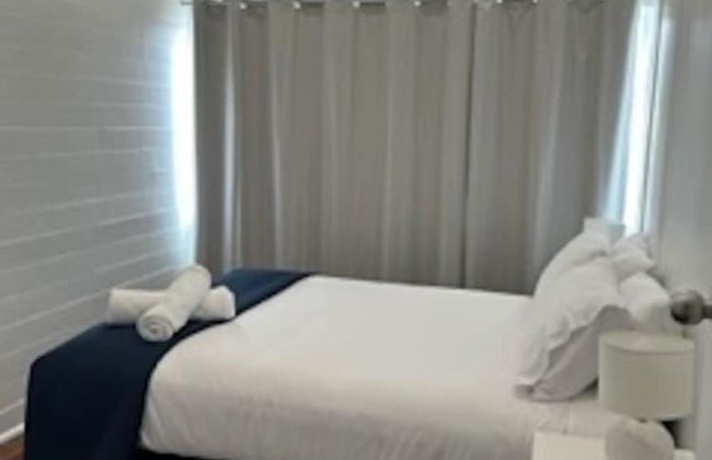 Townsville Suites - Photo 1