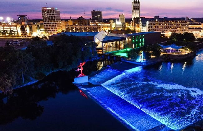 3 Bedroom 2 Bath Home Near Notre Dame 123nd - Foto 27