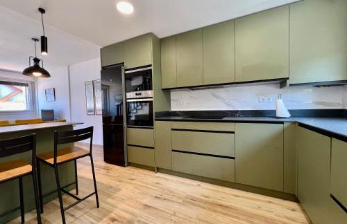 Dúplex Stylish Host con vistas al mar - Foto 2