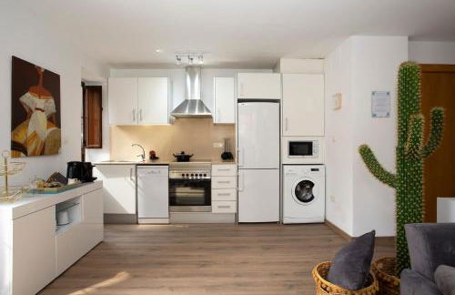 SingularStays Valencia Center - Photo 7