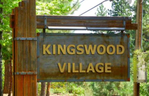 Woodsy retreat near Northstar & lake - Foto 34