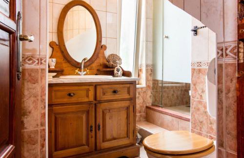 Authentic Dalmatian Hillside Escape With Pool, Sauna & BBQ - Photo 53