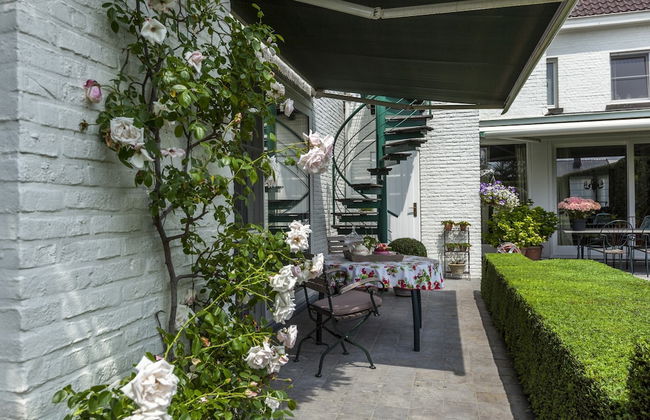 House in Zingem Near Hiking Trails - Photo 22