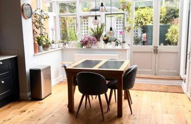 2 Bed Holiday Home with River Views - Photo 12