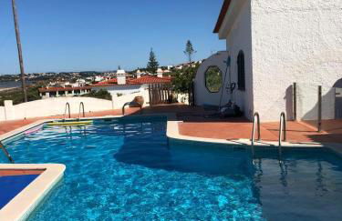 Beachfront Villa with Private Beach Access, Ocean Views, Pool, - Foto 18