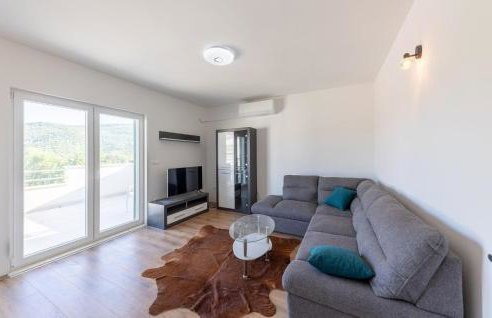 Gorgeous Home In Muc Gornji - Photo 3