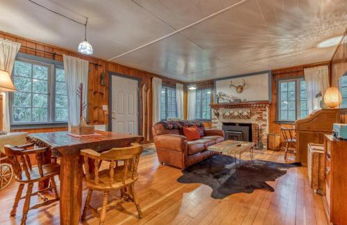 Springbrook · Cozy 2BR Mt. Hood Cabin, Fireplace & Retro Kitchen - Foto 9