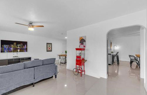 Hidden Gem 4 Bedroom Home with Private Pool & Game Room - Photo 6