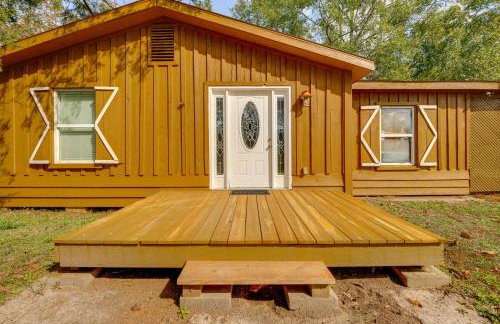 6 Mi to Main St Poplarville Cabin with Pasture View - Foto 23