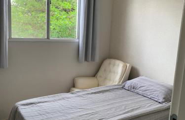 Calmo e aconchegante apartamento térreo com quintal - Foto 6