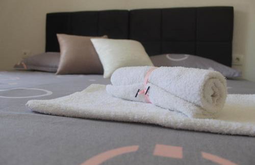 Sun Studio Apartment - Photo 2