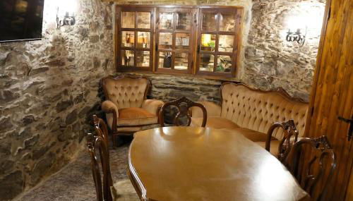 A casa dos carros - AS CASAS DO POZO - - Foto 4