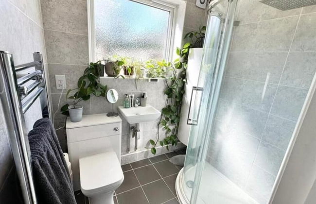 Uxbridge Cozy little home near Brunel - Foto 5