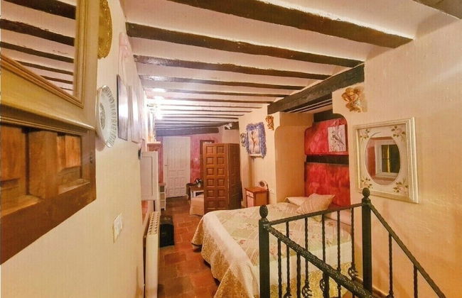 Charming Apartment With Beautiful Views in old Town of Cuenca - Photo 2