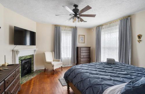 Prime Derby Location - Firepit - Yard - Family Friendly - Foto 24